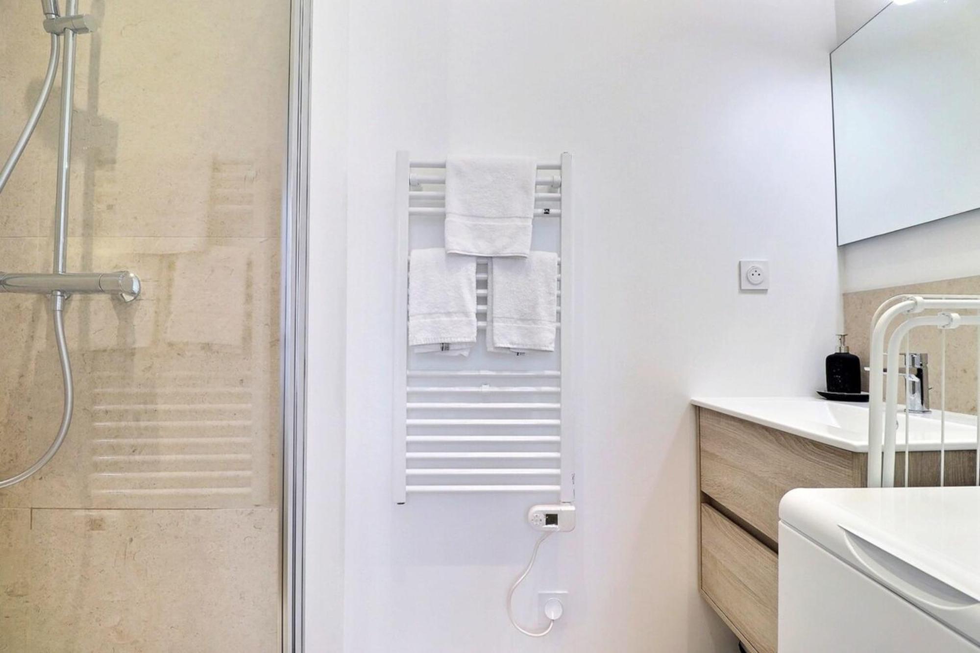 L'Origami - Lovely Newly Renovated Apartment With Garage - Βιλερμπάν Εξωτερικό φωτογραφία